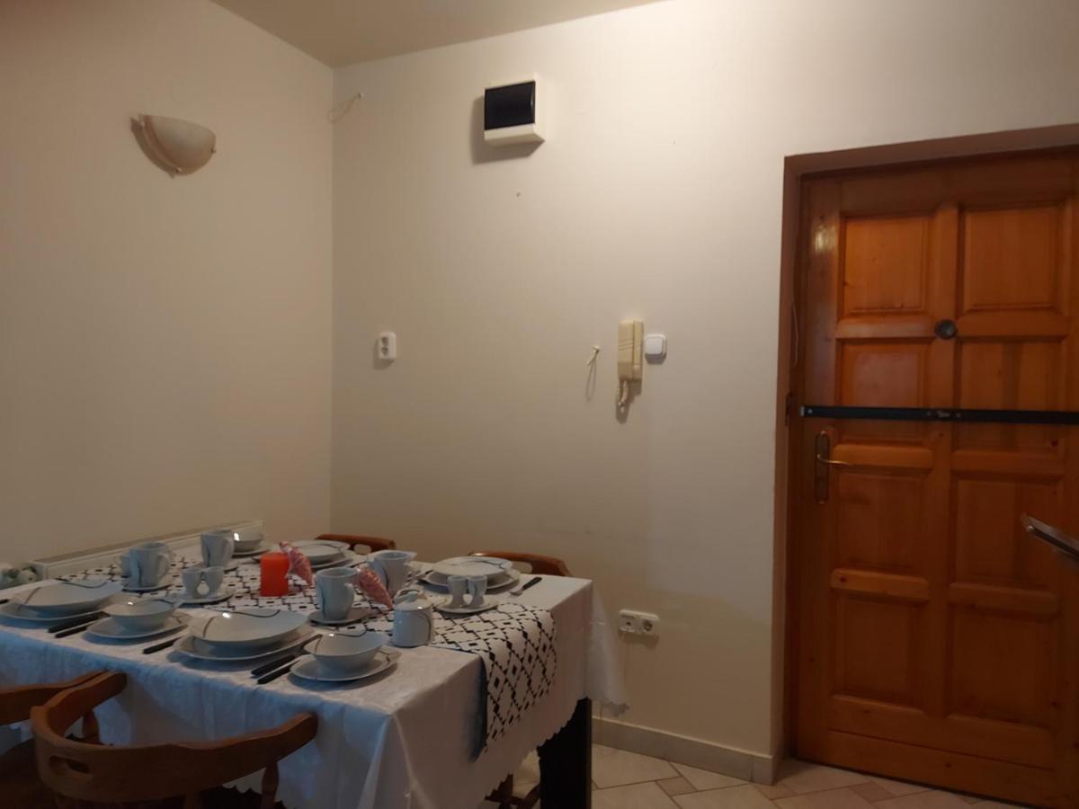 Lara Apartman Дебрецен Экстерьер фото