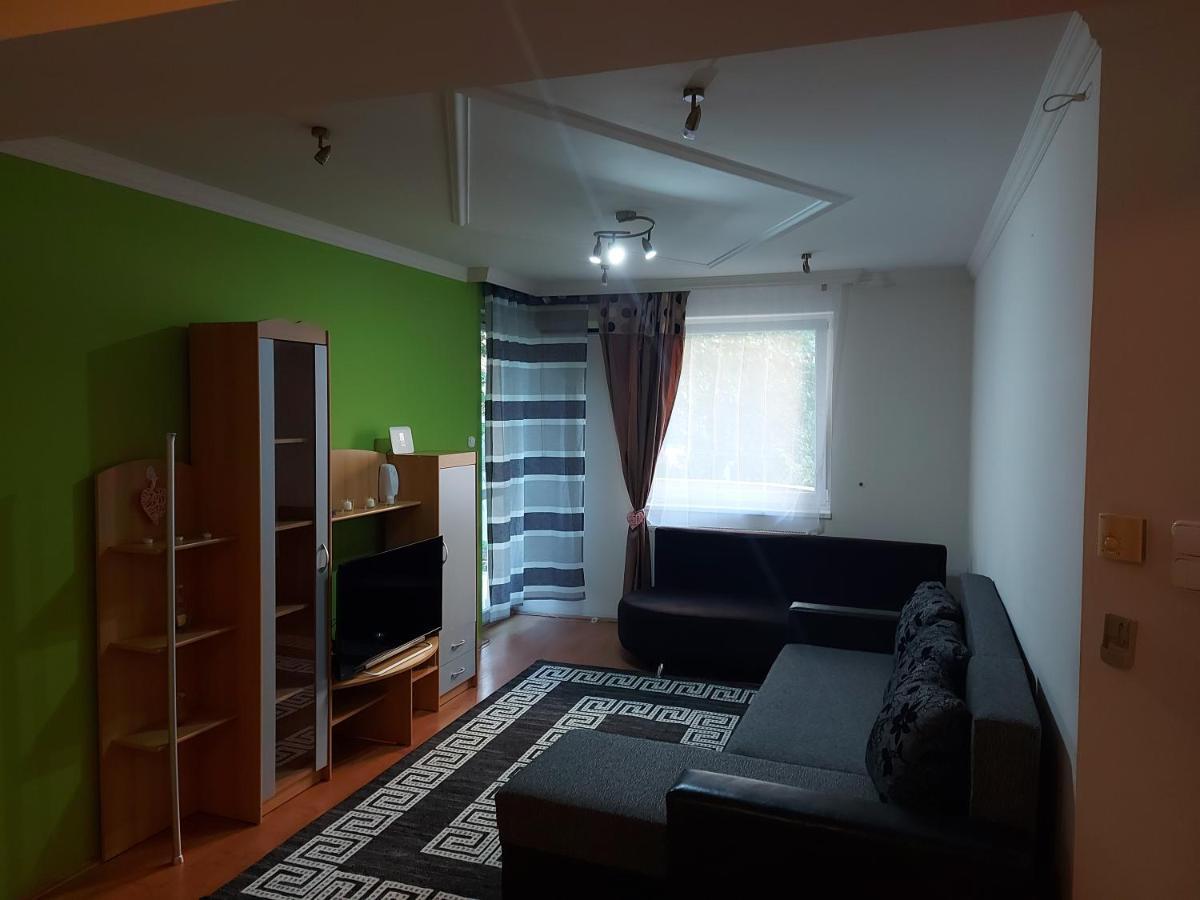 Lara Apartman Дебрецен Экстерьер фото
