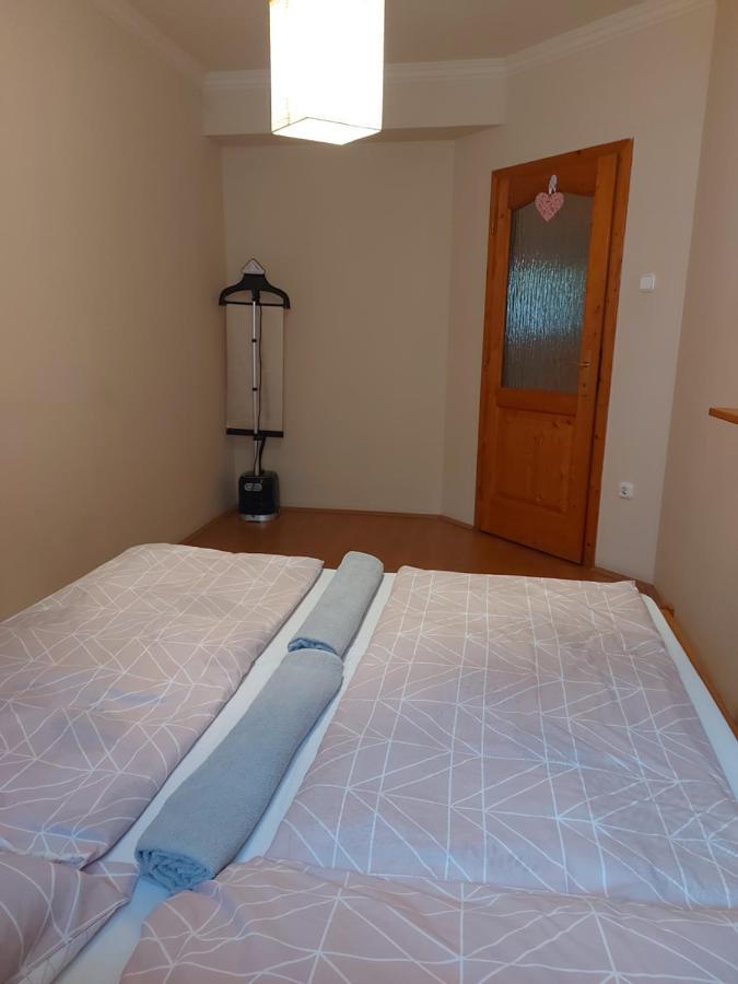 Lara Apartman Дебрецен Экстерьер фото