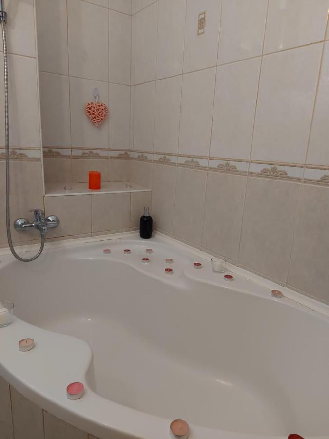 Lara Apartman Дебрецен Экстерьер фото